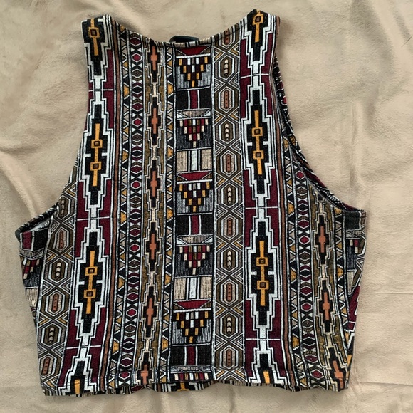 Aztec patterned crop top - Picture 2 of 2
